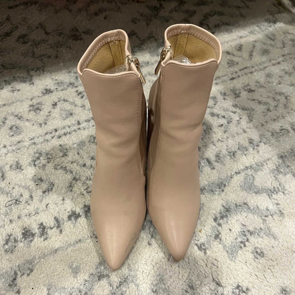 Qupid nude booties
